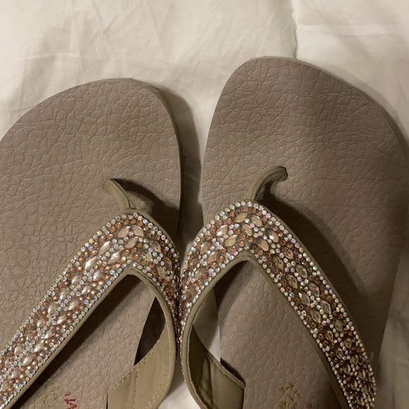 Skechers yoga foam sandals - Picture 2 of 7